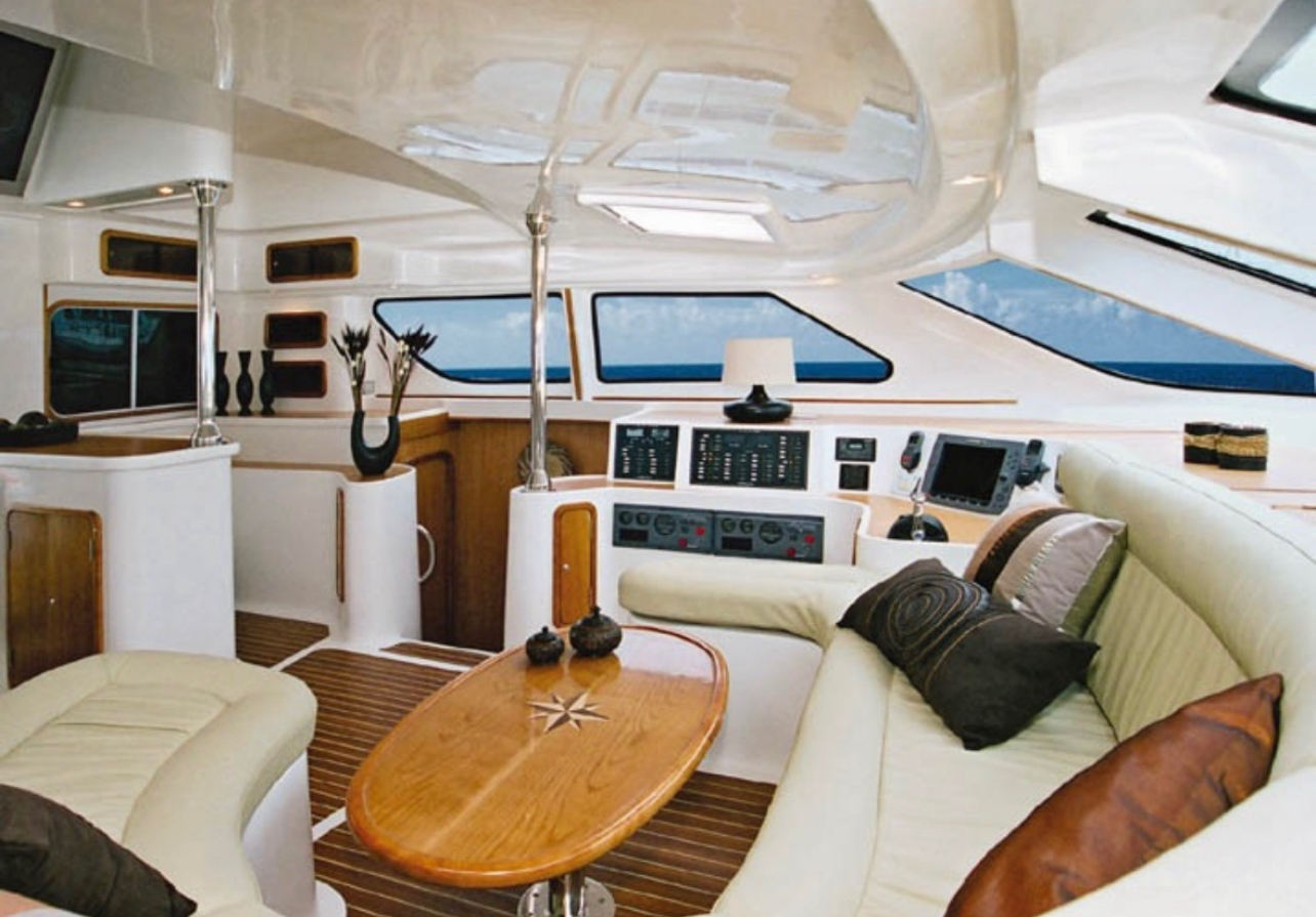 Catamaran helm with indoor seating