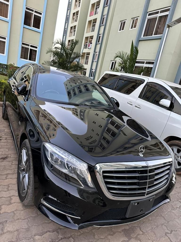 Mercedes-Benz S-Class — Executive sedan for rent in Zanzibar