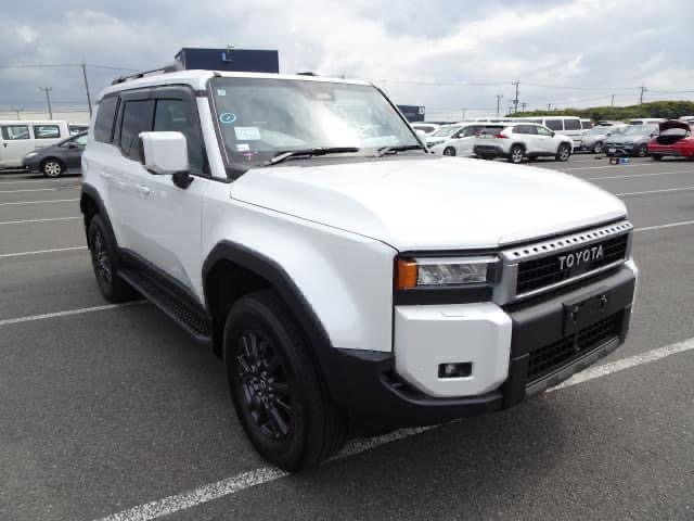 Toyota Land Cruiser (new generation) — Premium SUV for rent in Zanzibar